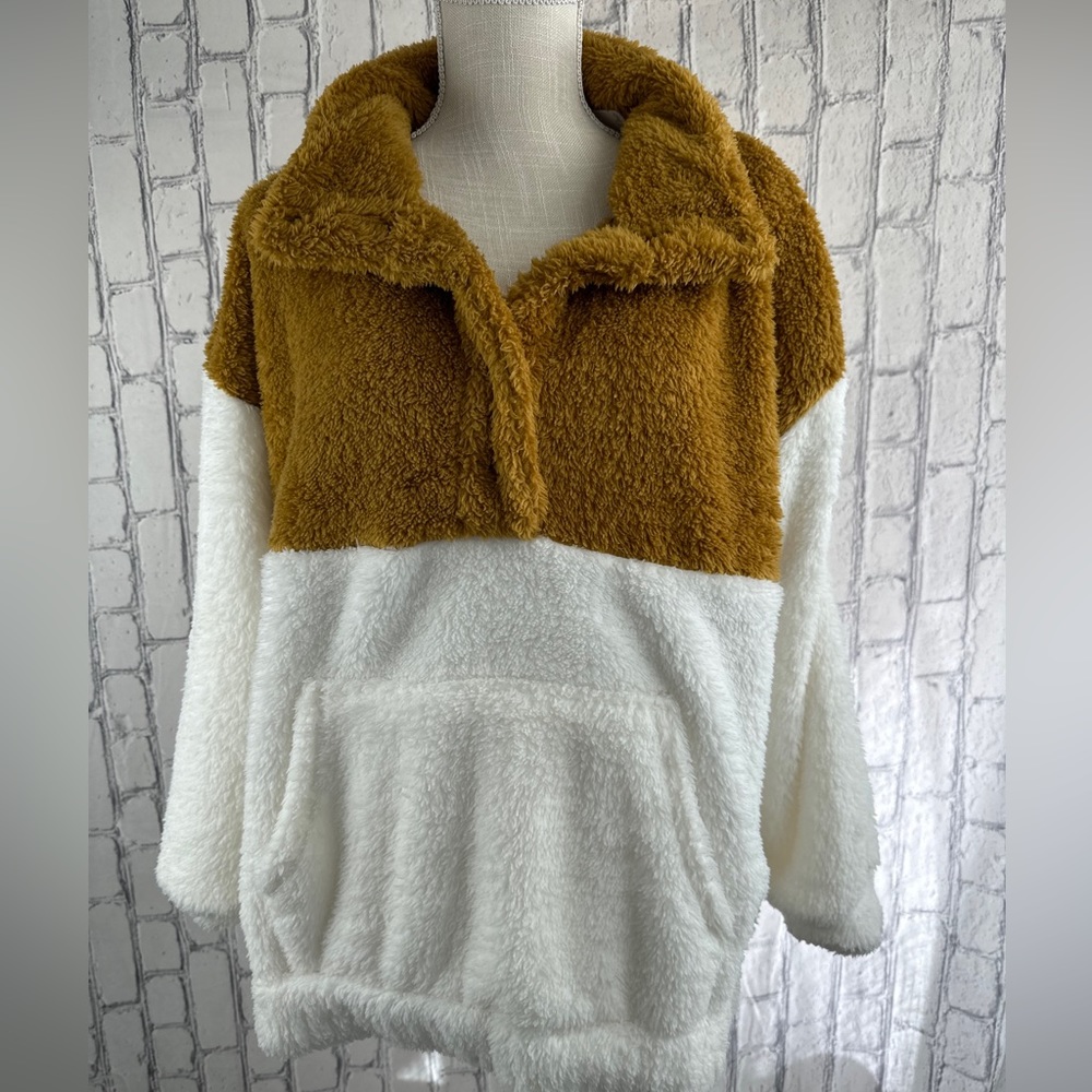 Rebellious One Fuzzy Juniors 1X Pullover Sweatshirt Colorblock NWT So Soft!